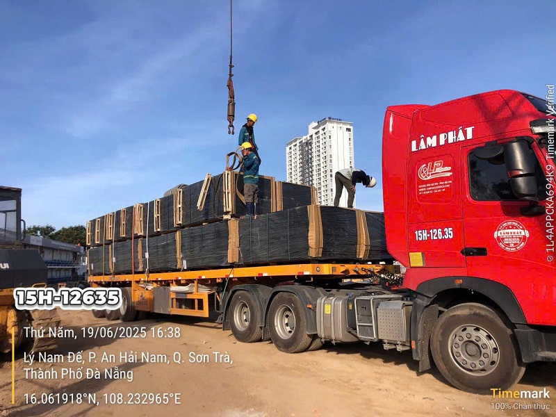 Lâm Phát Logistics cung cấp giải pháp vận tải hàng rời toàn diện. Lâm Phát Logistics cung cấp giải pháp vận tải hàng rời toàn diện.