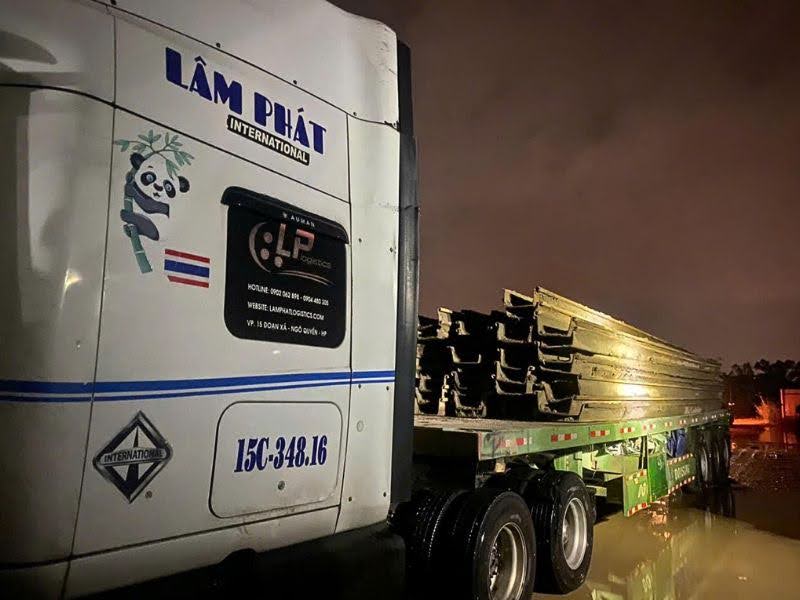 Vận chuyển cọc cừ Quảng Trị là một dịch vụ logistics siêu trọng